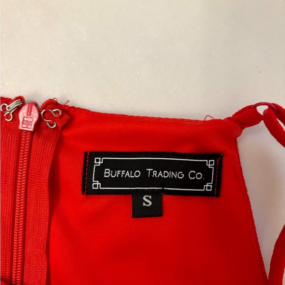 Wooden Nickel Boutique Red Romper - Picture 4 of 4